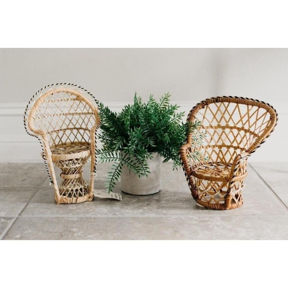 Plant/doll wicker peacock chair set